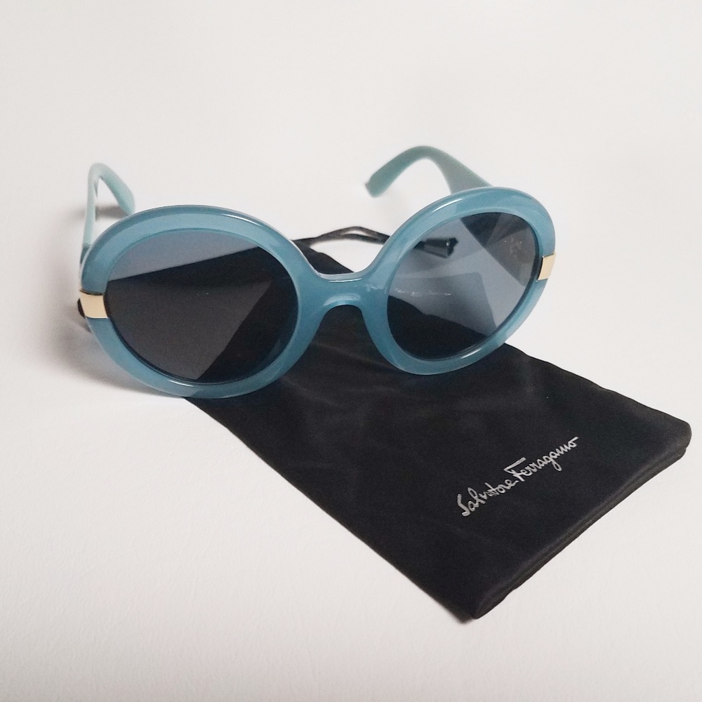 Salvatore Ferragamo Sunglasses - Picture 3 of 8